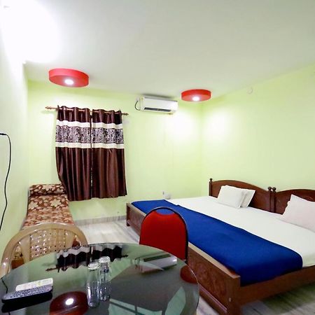 Arackal Tourist Home Tripunithura Exteriör bild
