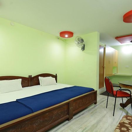 Arackal Tourist Home Tripunithura Exteriör bild