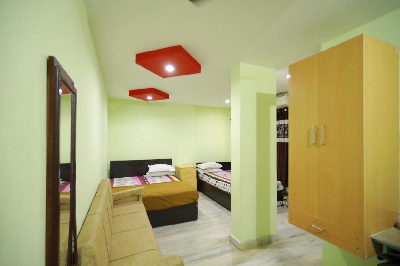 Arackal Tourist Home Tripunithura Exteriör bild