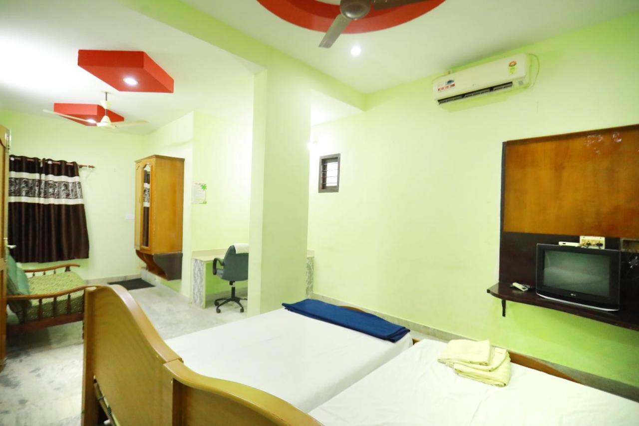 Arackal Tourist Home Tripunithura Exteriör bild